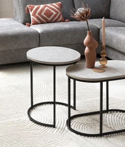 Designerski Stolik Pomocniczy LINA 46 cm – COCO maison | Szarobrązowy Blat z Efektem Marmuru, Czarny Metalowy Stelaż