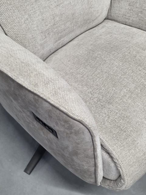 Fotel Rozkładany Elektrycznie FELINO – Chenille Livigno / Oregon, Kolor Kiezel (Kamykowy), 2 Silniki, Grafitowa Podstawa Design