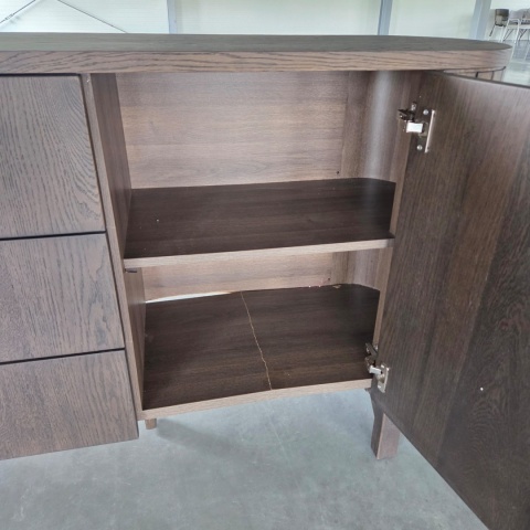 [K, defekt] Komoda / Sideboard RAVELLO 220 cm – Fornir Dębowy w Kolorze Bazaltowym, Matowy Lakier Platynowy, Soft-Closing