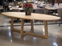 [na zamówienie] Stół Jadalniany Almora 270 cm – Lity Dąb Natural Sand (Lakier Platinum)