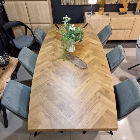 [R, od ręki] Owalny Stół Jadalniany METALUXE 240 x 110 cm – Blat z Forniru Dębowego we Wzór Jodełki – Noga Centralna