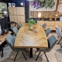[R, od ręki] Owalny Stół Jadalniany METALUXE 240 x 110 cm – Blat z Forniru Dębowego we Wzór Jodełki – Noga Centralna
