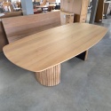 Owalny Stół Jadalniany PAVIE 270 x 120 cm – Naturalny Fornir Dębowy – Kolumnowa Noga Cylindryczna –