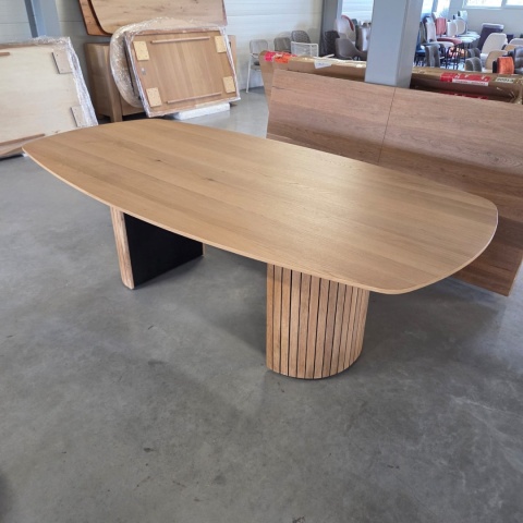 Owalny Stół Jadalniany PAVIE 270 x 120 cm – Naturalny Fornir Dębowy – Kolumnowa Noga Cylindryczna –