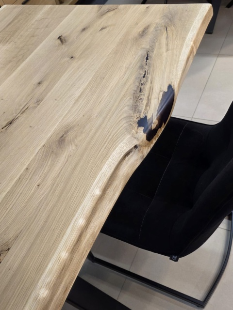 Stół Dębowy Jadalniany z Litego Dębu 160 x 88 cm – Blat Live Edge 40 mm – Czarna Stalowa Podstawa Pająk