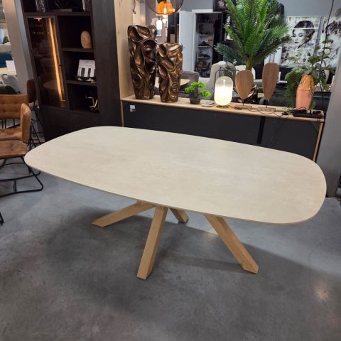 [na zamówienie] Stół do jadalni Himalaya 210 x 120 cm - owalny blat ceramiczny, dębowa podstawa (Henders & Hazel)