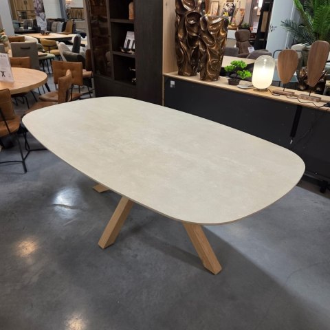 [na zamówienie] Stół do jadalni Himalaya 240 x 120 cm - owalny blat ceramiczny, dębowa podstawa (Henders & Hazel)