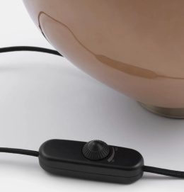 [na zamówienie] Lampa stołowa COCOmaison ABBY 33 cm – szklana, jasnobrązowa ze złotą podstawą, ściemniana