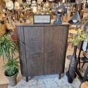 Komoda wysoka / Highboard 125 cm HENDERS & HAZEL RAVELLO – fornir dębowy, kolor Basalt, zintegrowane lamele