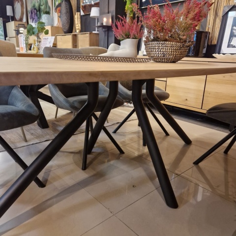 (R, od ręki) Stół Xooon Arvada 220 x 110 cm Oval lity dąb