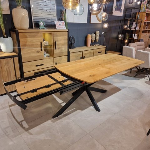 [przykłady realizacji] Stół industrialny rozkładany ASPEN 200-278 cm, blat lity dąb, noga pająk