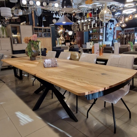 [przykłady realizacji] Stół industrialny rozkładany ASPEN 200-278 cm, blat lity dąb, noga pająk