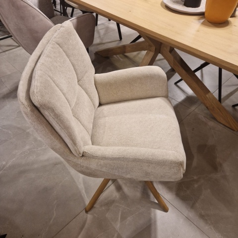 [na zamówienie] Krzesło do jadalni z podłokietnikami JUNA H&H – funkcja relax, noga lity dąb, obrót 360° , tkanina Livigno